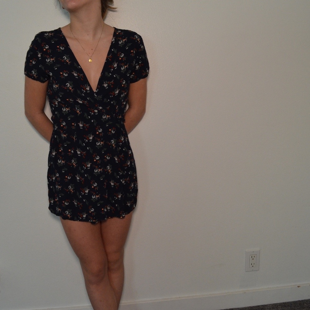 Brandy Melville wrap dress